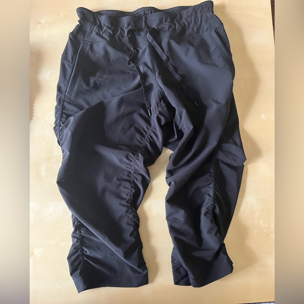 Capri golf pants.